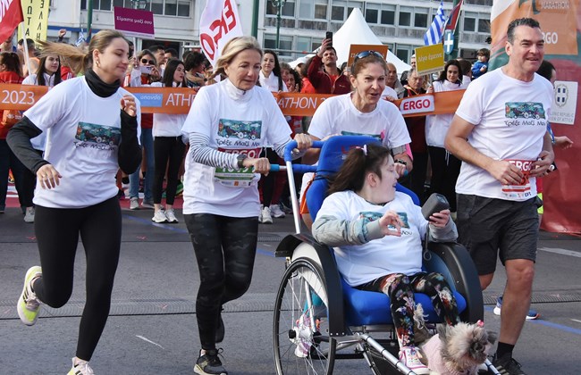 Μαρέβα και Δάφνη Μητσοτάκη τρέχουν στον 11ο Ημιμαραθώνιο Αθήνας για καλό σκοπό