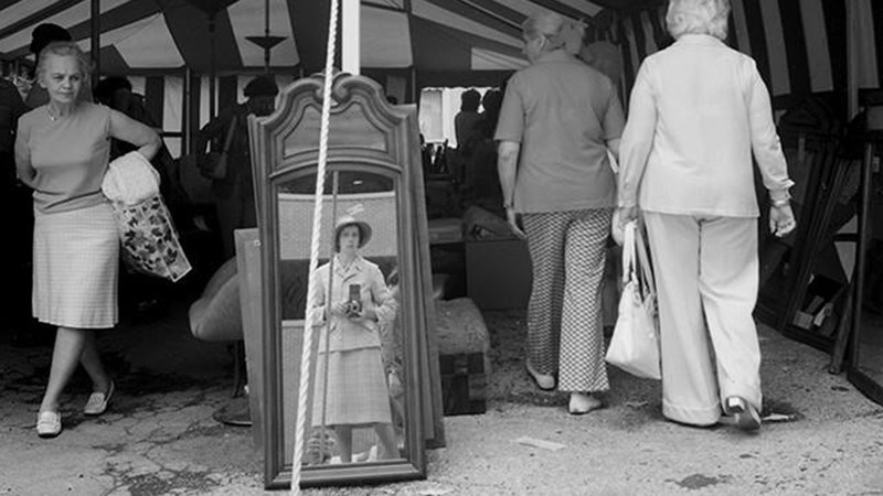 «Είμαι κάποιου είδους κατάσκοπος»: Το μυστικό της φωτογράφου-γκουβερνάντας Vivian Maier 