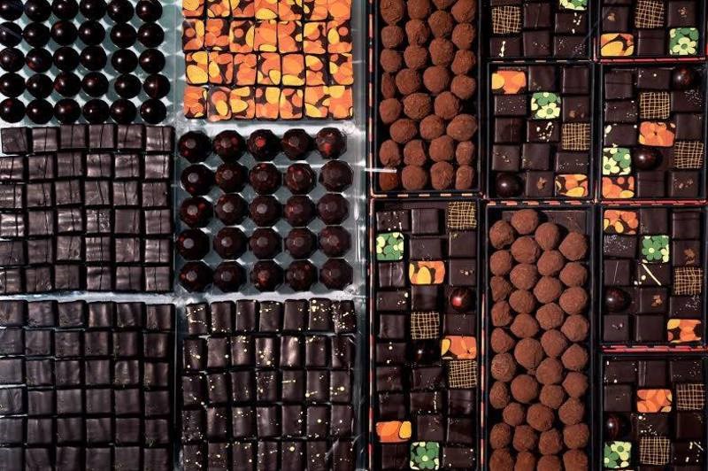 Διάσημα σοκολατάκια της πόλης μάς πάνε στον παράδεισο - ή μήπως στην κόλαση;