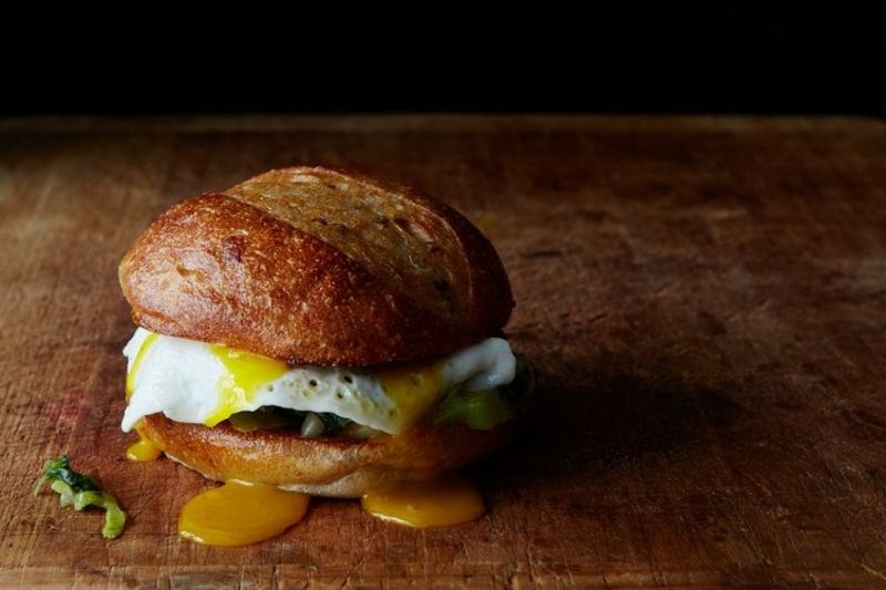 Φτιάξτε αυτό το λαχταριστό σάντουιτς για το πρωινό σας και θα μας θυμηθείτε