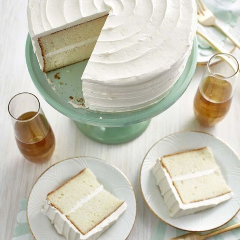 To λευκό βελούδινο κέικ ή το κέικ των αγγέλων είναι μούρλια