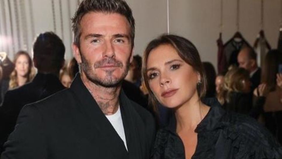 Η Σάλμα Χάγιεκ γιορτάζει τη Βικτόρια Μπέκαμ