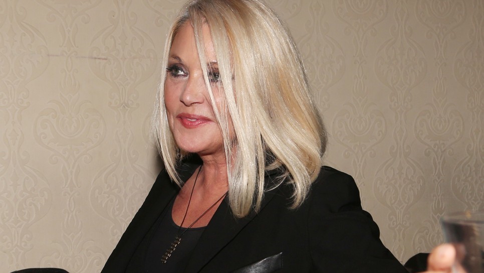 37 χρόνια πριν: Η Ρούλα Κορομηλά νύφη στο πλευρό του Πάνου Μιχαλόπουλου με το νυφικό που άφησε ιστορία