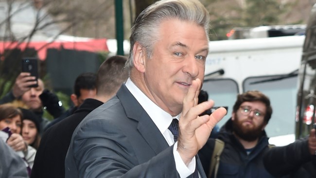 Άλεκ Μπόλντουιν: γίνεται 65 ετών και μετρά επιτυχίες, οκτώ παιδιά, καυγάδες και έναν φόνο