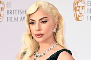 Lady Gaga: Μήπως είναι όντως έγκυος;
