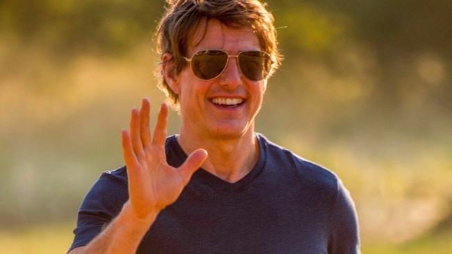 Ο Χάρισον Φορντ μιλάει για τον Κέβιν Κόστνερ, τον Τομ Κρουζ και αποκαλύπτει τι δεν κάνει πια η σύζυγός του Καλίστα Φλόκχαρτ