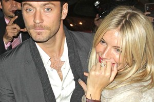 Τζουντ Λο: "Είμαι παθιασμένος με τις ταινίες"- Το μεγάλο Βραβείο του μεγάλου γόη