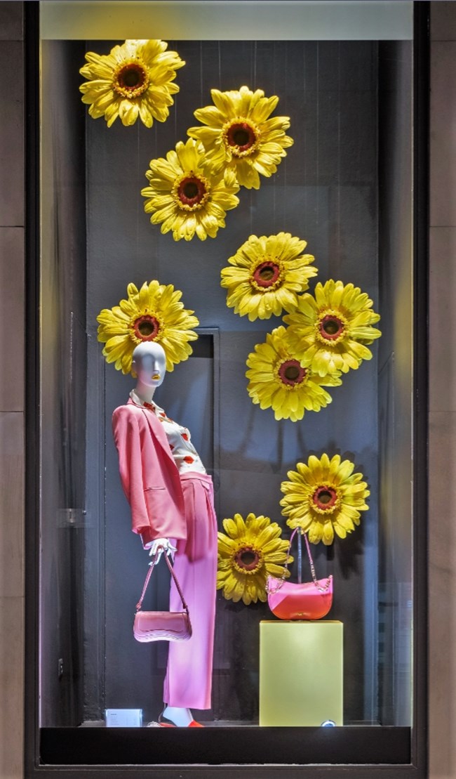 Τα πολυκαταστήματα notos υποδέχονται την Άνοιξη με τις κορυφαίες τάσεις της σεζόν