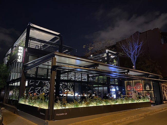 10 χρόνια MoMix | Ένα Bazaar με δημιουργίες μόδας και τέχνη