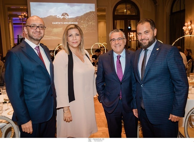 χρυσοί σκούφοι