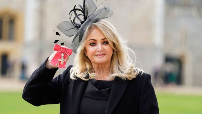 Όταν η Bonnie Tyler τιμήθηκε από τον πρίγκιπα William στο κάστρο του Windsor