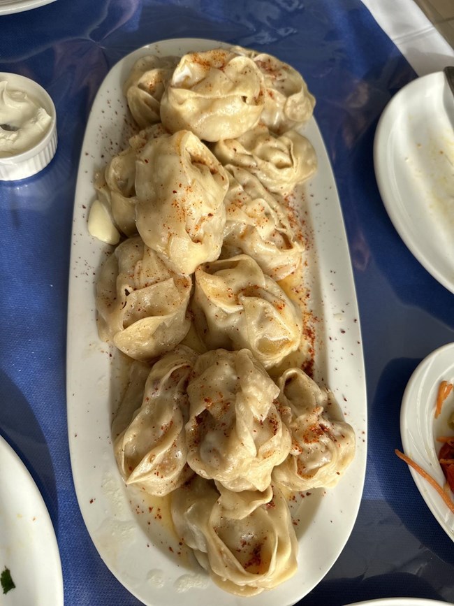 Θεσσαλονίκη: Γεύσεις κι αρώματα από το Ουζμπεκιστάν σε παραδοσιακό εστιατόριο στη Νεοχωρούδα