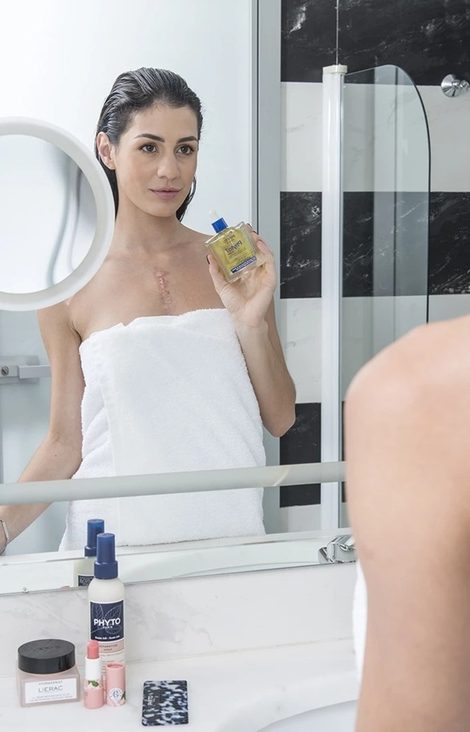 Like magic: Το έλαιο φροντίδας που δεν ήξερες ότι χρειάζονται τα μαλλιά σου