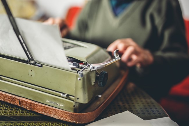 Mετά τον θάνατο της γυναίκας του, ανακάλυψε ένα γράμμα που του άλλαξε την ζωή