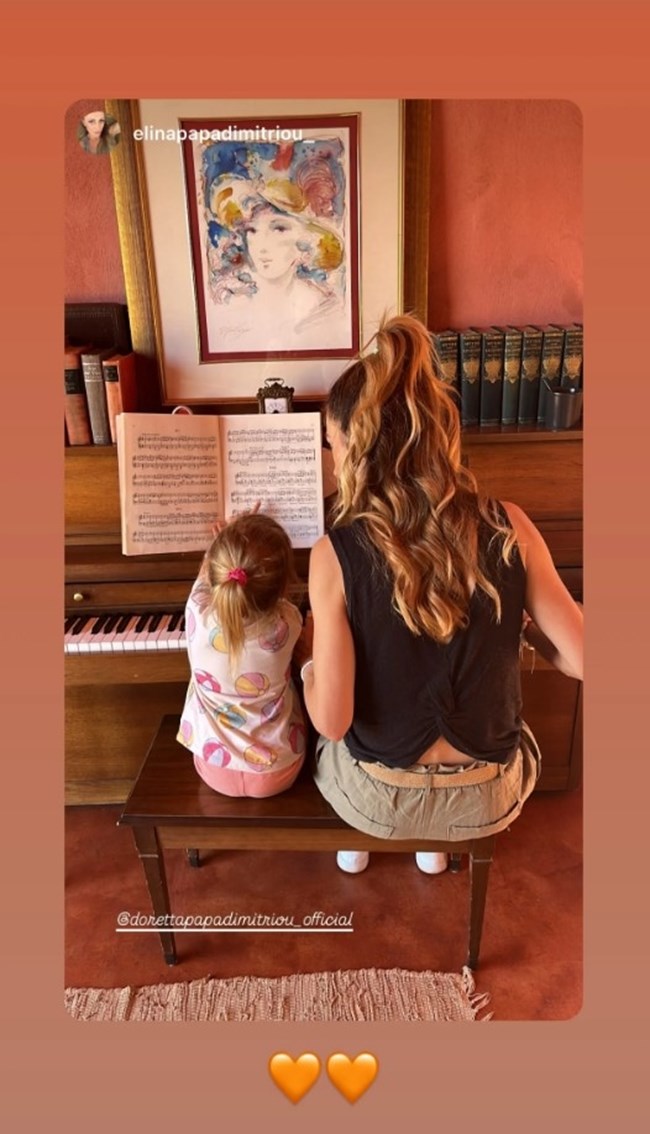 Ντορέττα Παπαδημητρίου: Η γλυκιά ανάρτηση στο instagram που παίζει πιάνο με την ανιψιά της