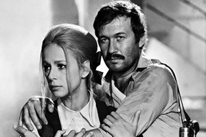 Αλίκη Βουγιουκλάκη: Όταν πόζαρε με την Τζένη Καρέζη και την Άριελ Κωνσταντινίδη που αποκαλούσε "mini me"