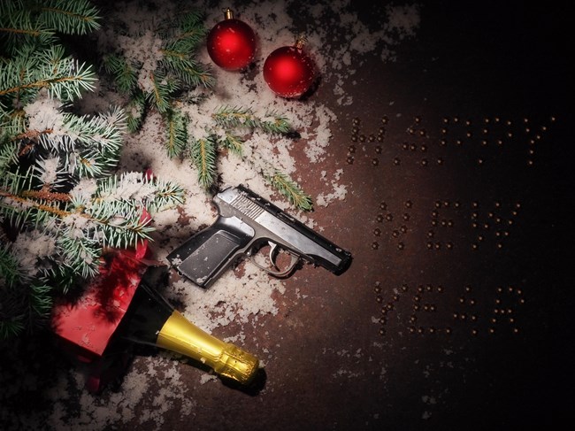 "Ματωμένα Χριστούγεννα": Εγκλήματα που χαράχτηκαν στην ιστορία την πιο γιορτινή ημέρα του χρόνου