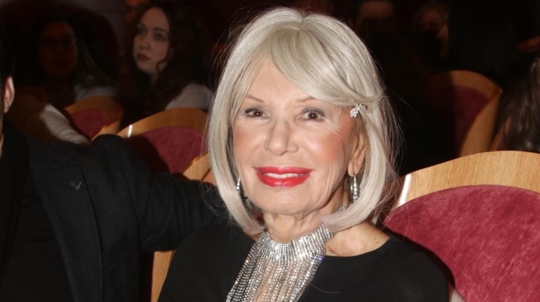 59 χρόνια πριν: H Ρίκα Διαλυνά λίγο πριν γίνει άγαλμα από χρυσό και διαμάντια στο Λονδίνο