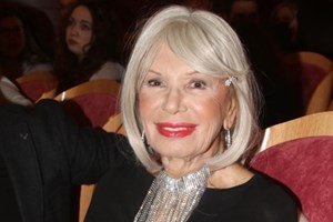 59 χρόνια πριν: H Ρίκα Διαλυνά λίγο πριν γίνει άγαλμα από χρυσό και διαμάντια στο Λονδίνο