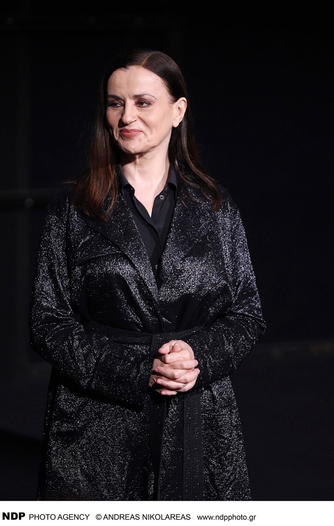 καραμπετη_πρεμιερα