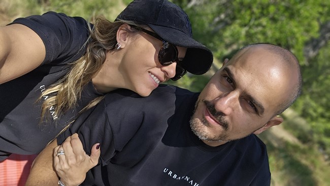 URBANNAH: H Χαρά και ο Χάρης θέλουν το brand τους να βάλει τα δικά του pins στον παγκόσμιο χάρτη