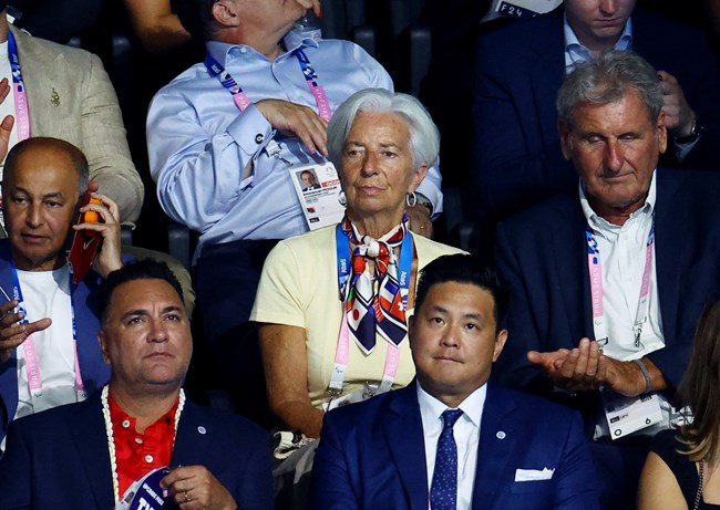 Κριστίν Λαγκάρντ: Η πρώην πρωταθλήτρια της συγχρονισμένης κολύμβησης στις εξέδρες