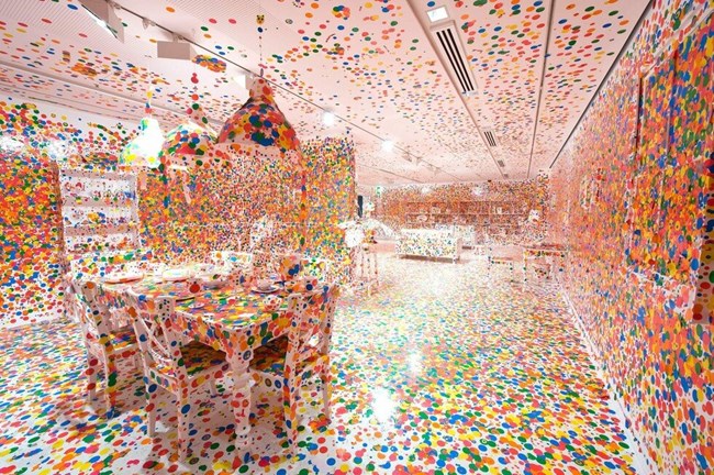 Yayoi Kusama: Η έκθεση που έριξε το Instagram