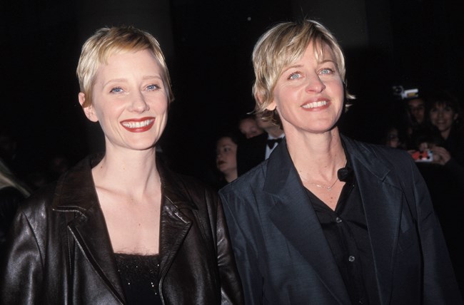 Αν Χες : Η τιμή του βιβλίου της "Call Me Crazy": εκτοξεύτηκε στα ύψη