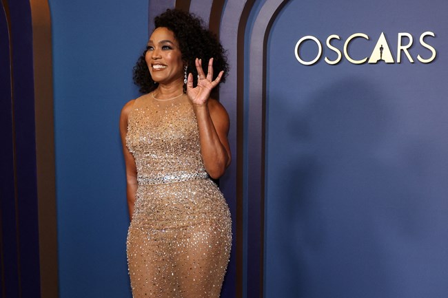 Άντζελα Μπάσετ