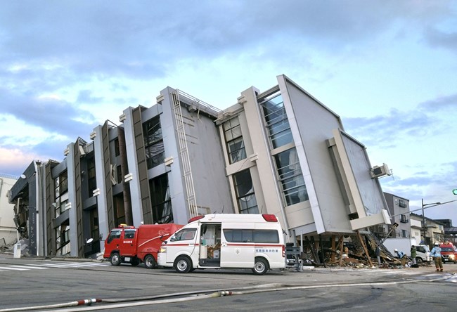 Ιαπωνία: Ο σεισμός των 7.5 Ρίχτερ έχει προκαλέσει τον θάνατο 30 ανθρώπων