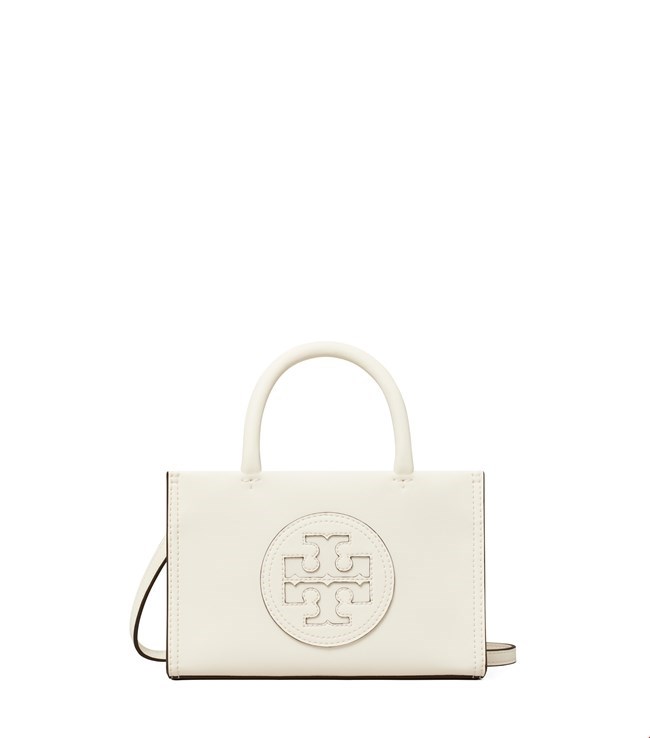 Η διαχρονική it-bag του φετινού καλοκαιριού που ταιριάζει με κάθε εμφάνιση