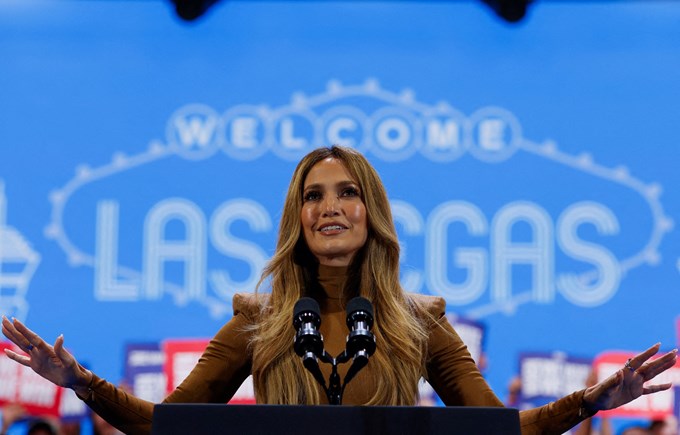 Εκλογές ΗΠΑ 2024: Η Τζένιφερ Λόπεζ στηρίζει την Κάμαλα Χάρις -"Let’s get loud Kamala"