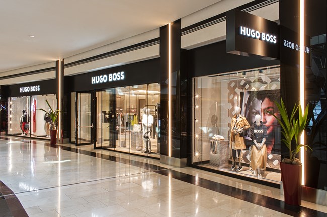 Το μεγαλύτερο HUGO BOSS κατάστημα στην Ελλάδα άνοιξε στο Golden Hall