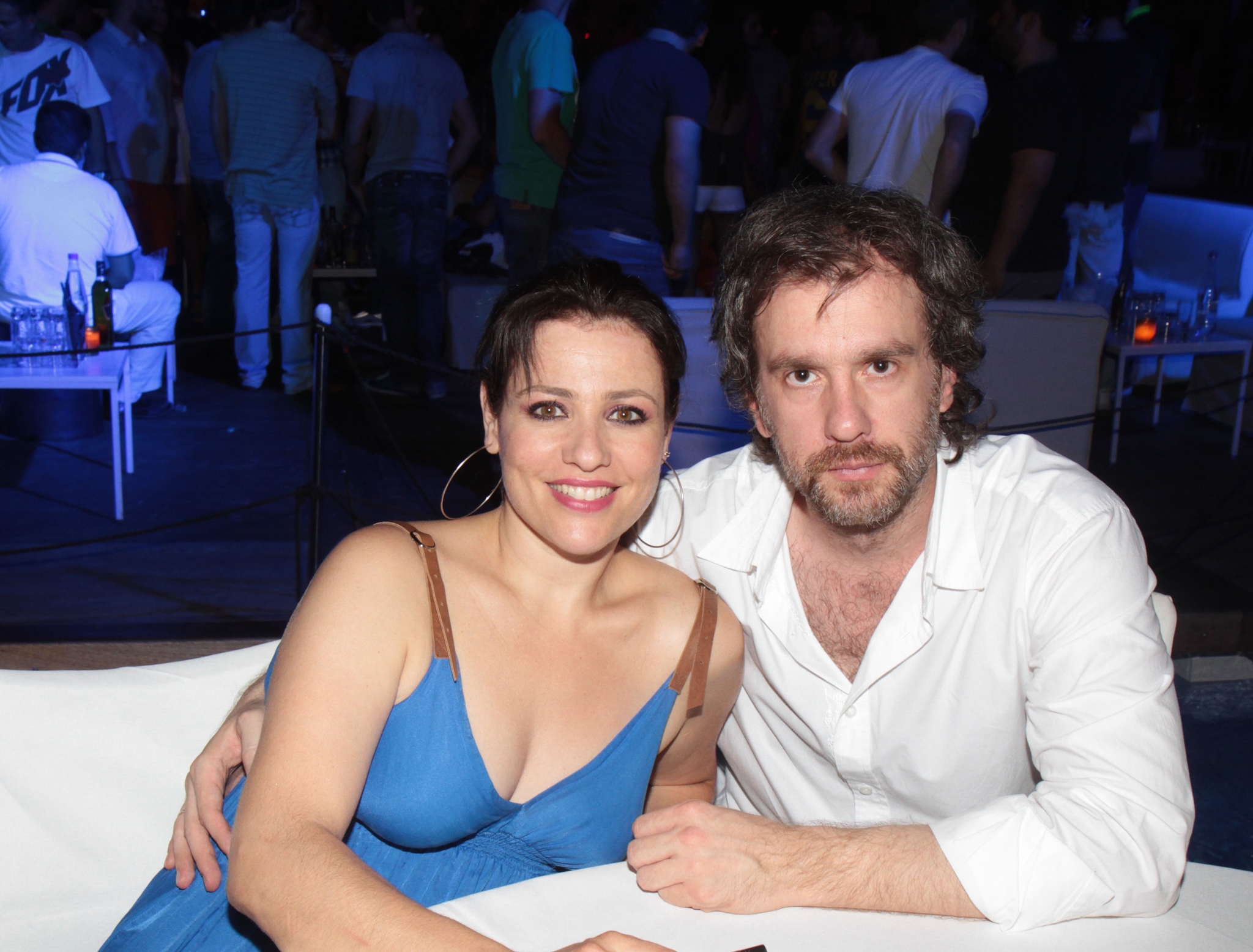 58 χρόνια πριν: Η Ζωή Λάσκαρη νύφη στο γάμο της με τον Πέτρο Κουτουμάνο - το πριγκιπικό νυφικό που κάλυψε με μαντήλι στην τελετή