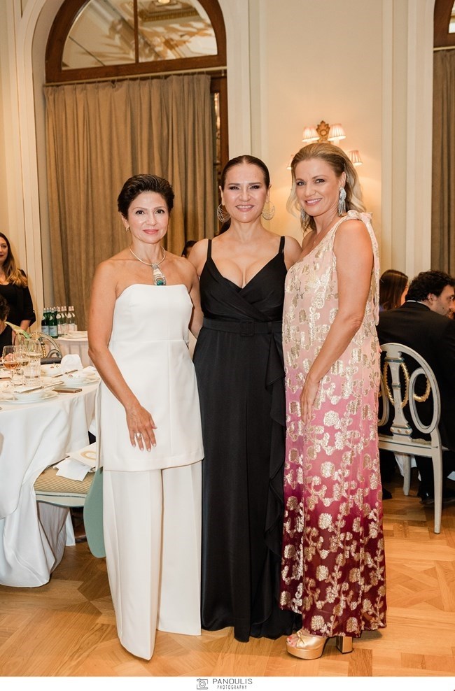 χρυσοί σκούφοι