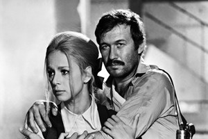 Αλίκη Βουγιουκλάκη: Όταν υποδύθηκε την "Κλεοπάτρα" στο Rex, πριν από 53 χρόνια