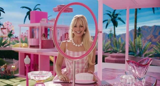 Η σκηνοθέτρια της ταινίας Barbie, Γκρέτα Γκέργουιγκ μιλά για την τεράστια επιτυχία της και τα επόμενα βήματα