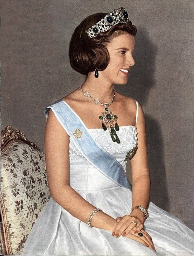 Τα πολύτιμα σμαράγδια της βασίλισσας Όλγας που κληρονόμησε η Άννα Μαρία