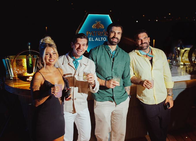 Modern Cinderella - Πλάτων Παπαγιαννόπουλος - Ηλίας Γκότσης - Δημήτρης Αλεξάνδρου.