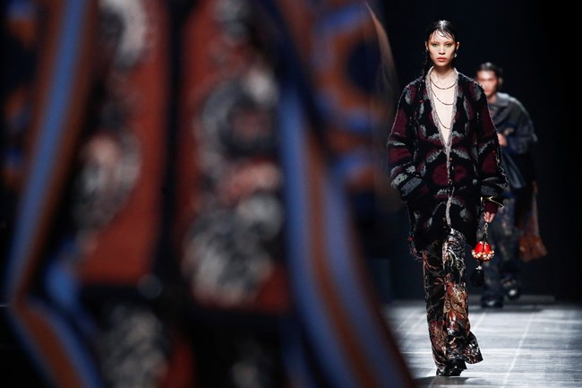 Etro Φθινόπωρο- Χειμώνας ΄24: "Ομηρικό ταξίδι" χαρακτήρισε τη συλλογή ο Marco De Vincenzo