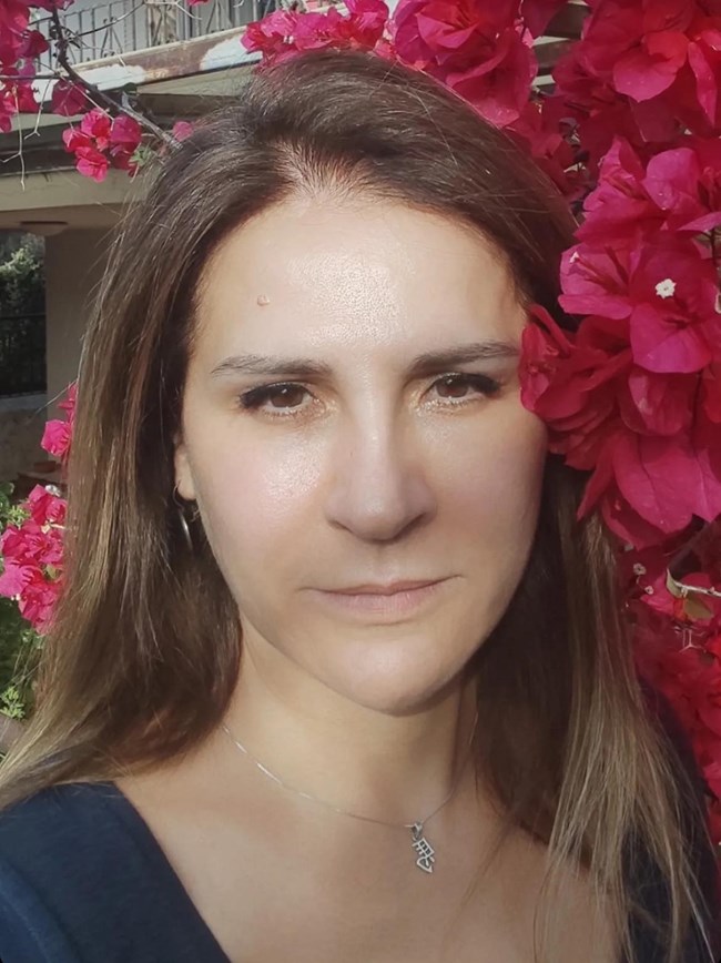 Μπέσσυ Μάλφα: Η μεγάλη αλλαγή στα μαλλιά της που την ανανέωσε