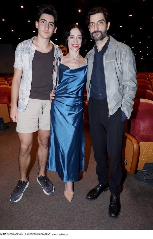 Νίκος Κουρής: Ανεβαίνει τα σκαλιά της εκκλησίας