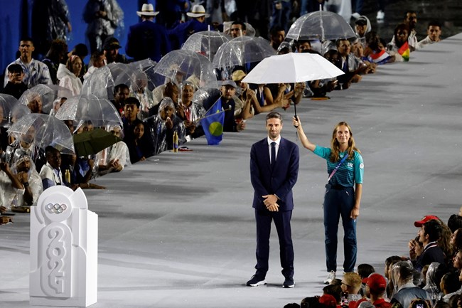 Τόνι Εστανγκέ: Ποιος είναι ο γοητευτικός "κος Παρίσι 2024";