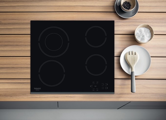 Ένα καλοκαιρινό dinner στο σπίτι και οι οικιακές συσκευές της Hotpoint έκαναν τα πάντα πιο απλά