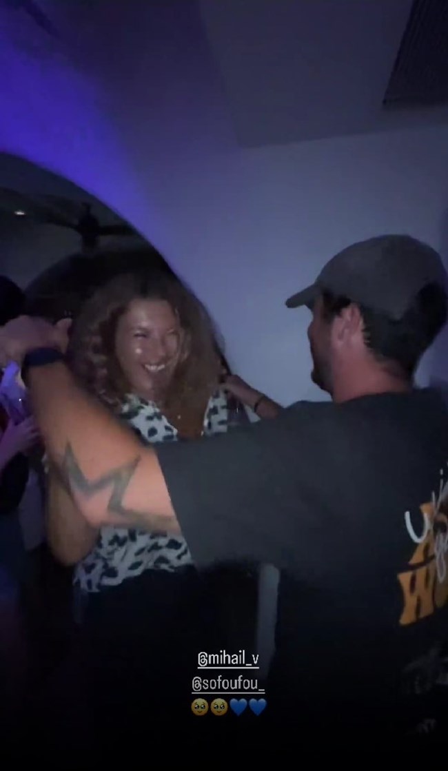 Σοφία Αλιμπέρτη: Χορευτικό ζευγάρι με τον γιο της, Μιχαήλ Βαρθακούρη