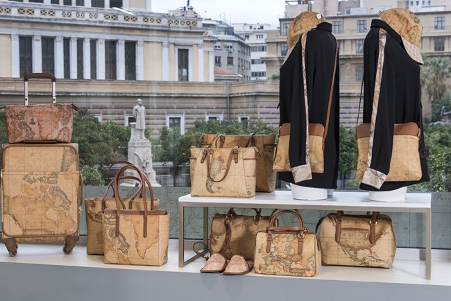 Πώς θα είσαι chic αυτή τη σεζόν: Οι πιο κομψές επιλογές σε ρούχα και αξεσουάρ