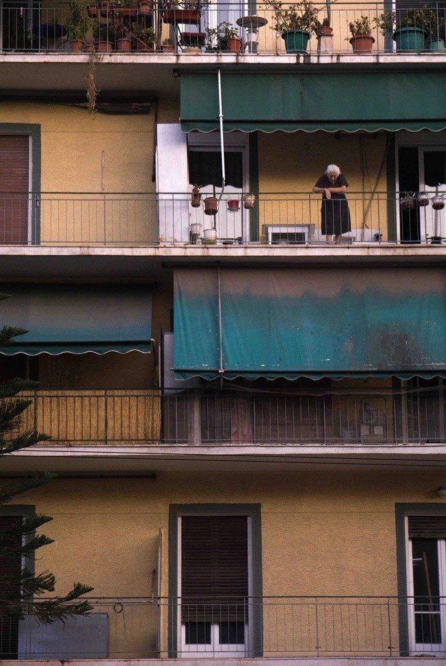 Χάρης Παπαδημητρακόπουλος: Η Αθήνα του lockdown σε ένα λεύκωμα