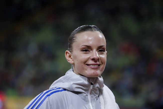 Ελίνα Τζένγκο