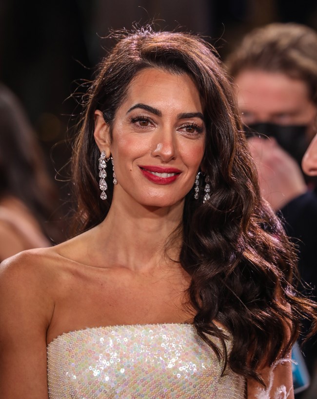 Πέντε celebrities που άλλαξαν το επώνυμο τους αφού παντρεύτηκαν