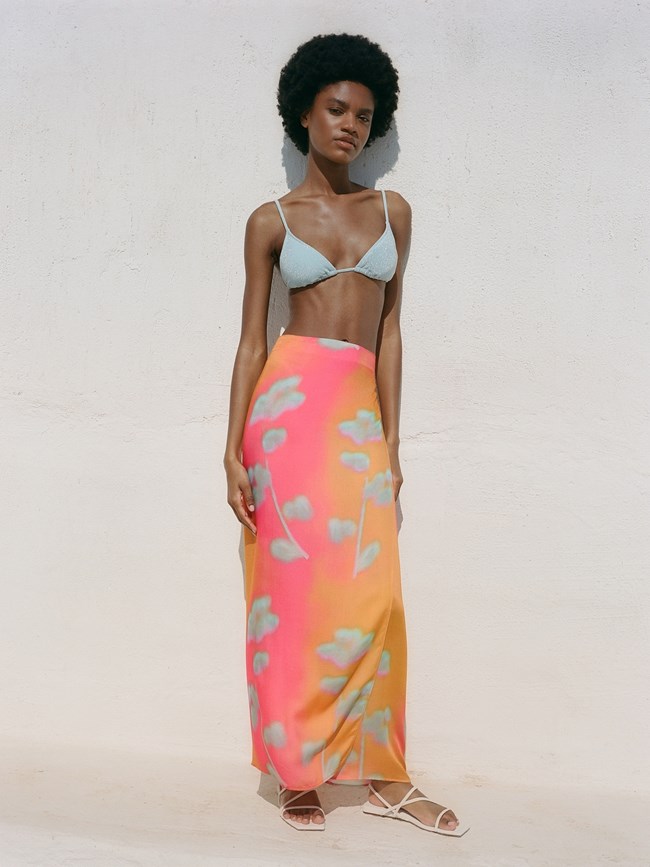 Aeraki: Για τη Χρυσάνθη Κοκοτσάκη όλα ξεκίνησαν από το απόλυτο καλοκαιρινό item, το παρεό